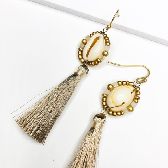 Isabela real Seashell Tassel Beaded Dangle Earring - Picture 3 of 4